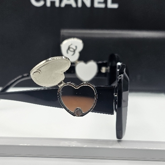 CHANEL Black Sunglasses with Heart Decor - Picture 12 of 15